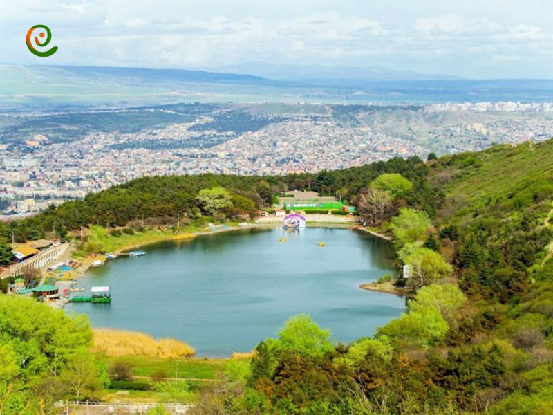 بررسی و معرفی دریاچه لیسی یکی از دریاچه های مهم کشور گرجستان در دکوول بخوانید.